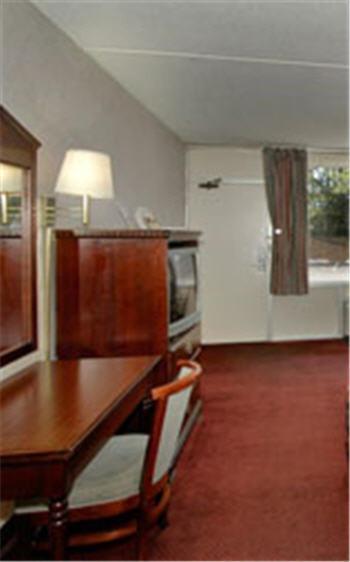 הומווד Travel Inn חדר תמונה